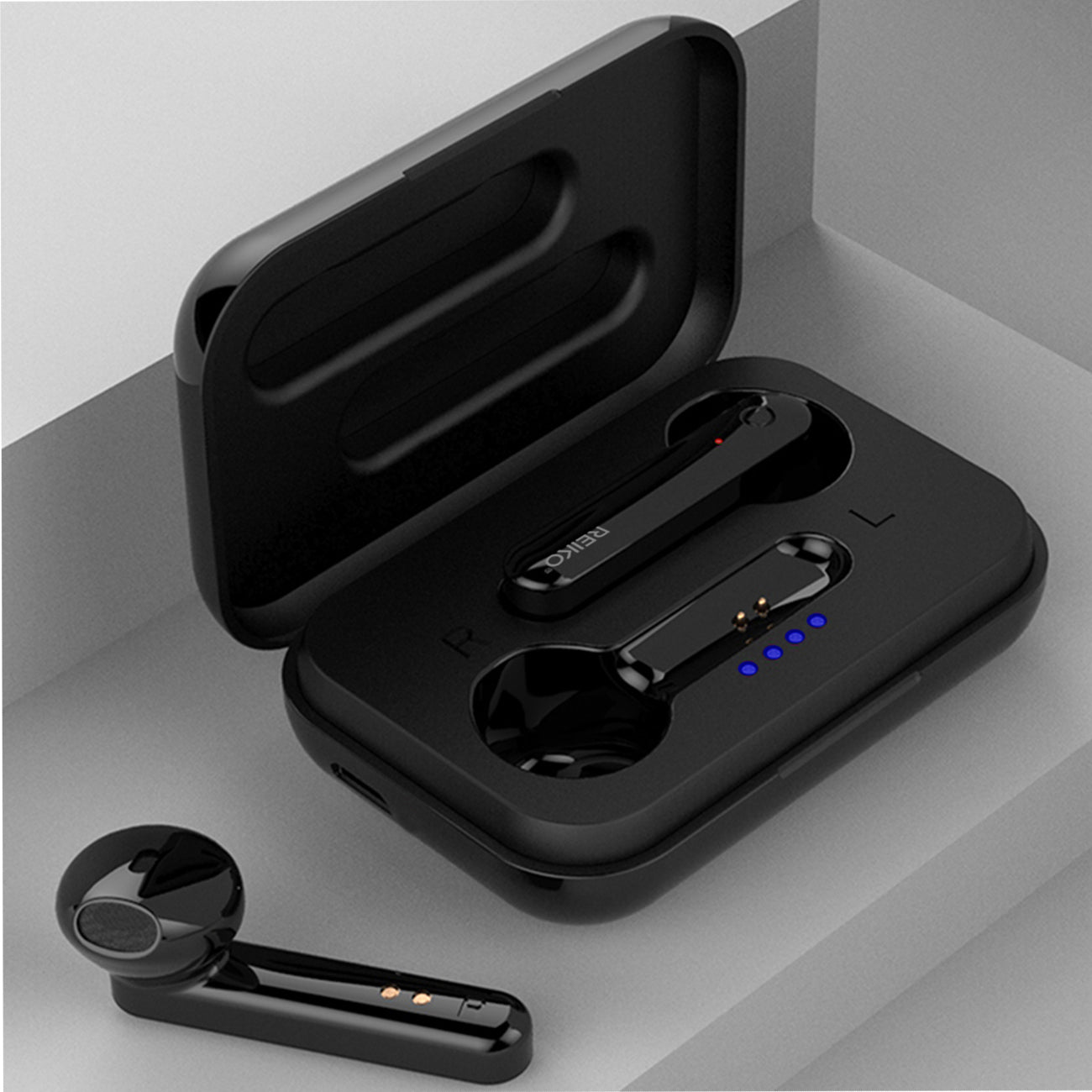 Earbuds TWS Wireless With Charging Case Macaron Finishing Reiko Black Color